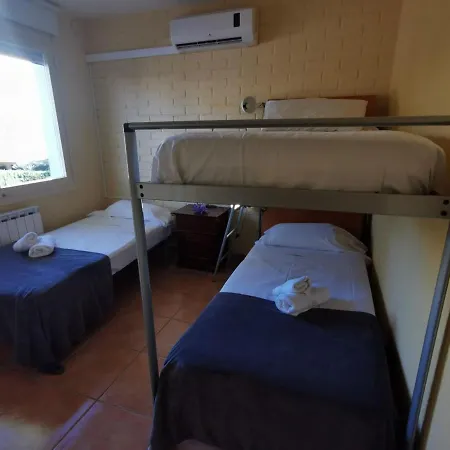 Elegante A Pres De La Plage, Climatisee Avec Terrasse Et Proche Des Boutiques Et Restaurants - Es-209-35 *