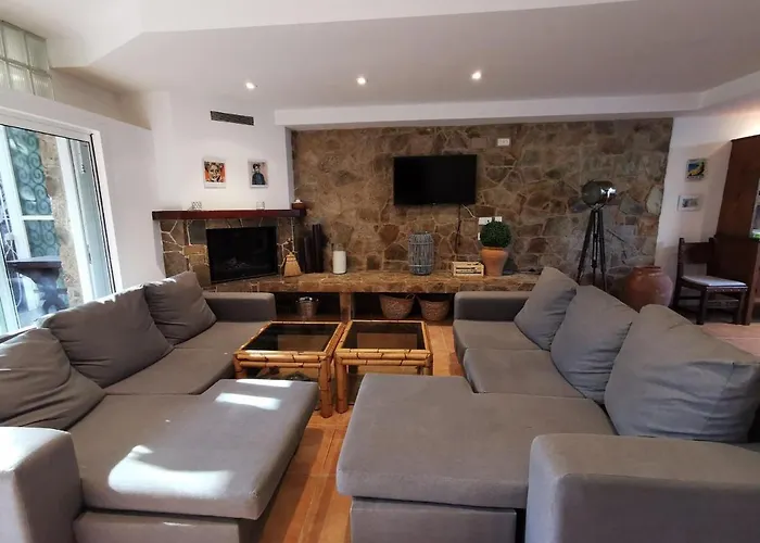 Дом отдыха Elegante A Pres De La Plage, Climatisee Avec Terrasse Et Proche Des Boutiques Et Restaurants - Es-209-35 Платья-де-Аро