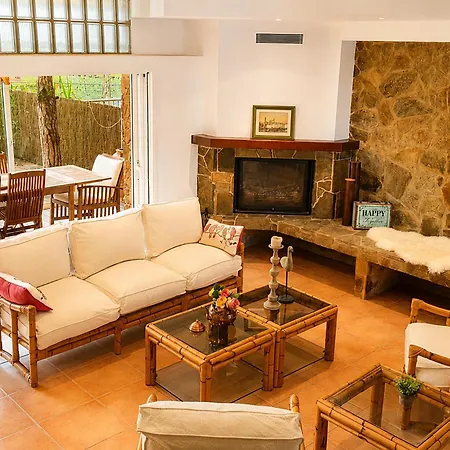 Elegante A Pres De La Plage, Climatisee Avec Terrasse Et Proche Des Boutiques Et Restaurants - Es-209-35 Tatil Evi *