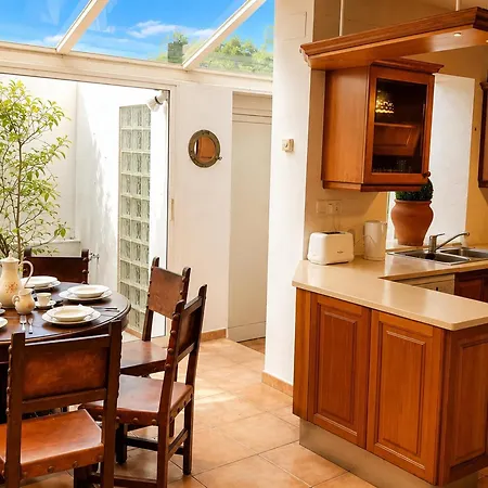 Elegante A Pres De La Plage, Climatisee Avec Terrasse Et Proche Des Boutiques Et Restaurants - Es-209-35 Tatil Evi *