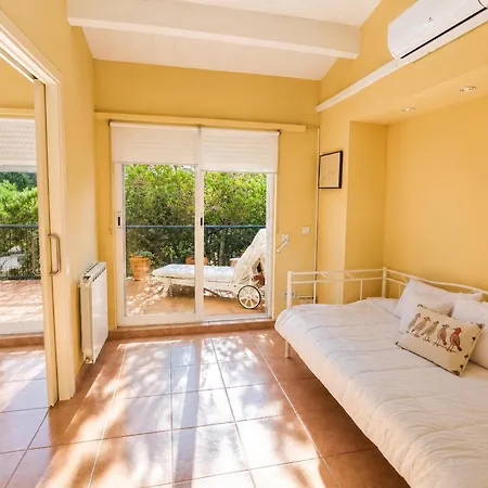 Tatil Evi Elegante A Pres De La Plage, Climatisee Avec Terrasse Et Proche Des Boutiques Et Restaurants - Es-209-35 *