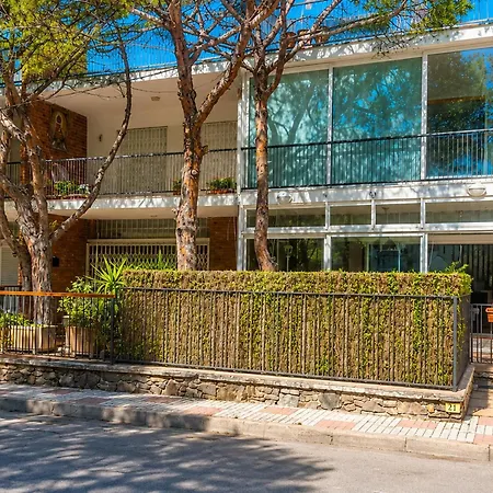 Tatil Evi Elegante A Pres De La Plage, Climatisee Avec Terrasse Et Proche Des Boutiques Et Restaurants - Es-209-35