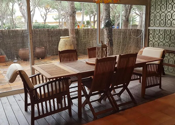 Elegante A Pres De La Plage, Climatisee Avec Terrasse Et Proche Des Boutiques Et Restaurants - Es-209-35 Ferienhaus *