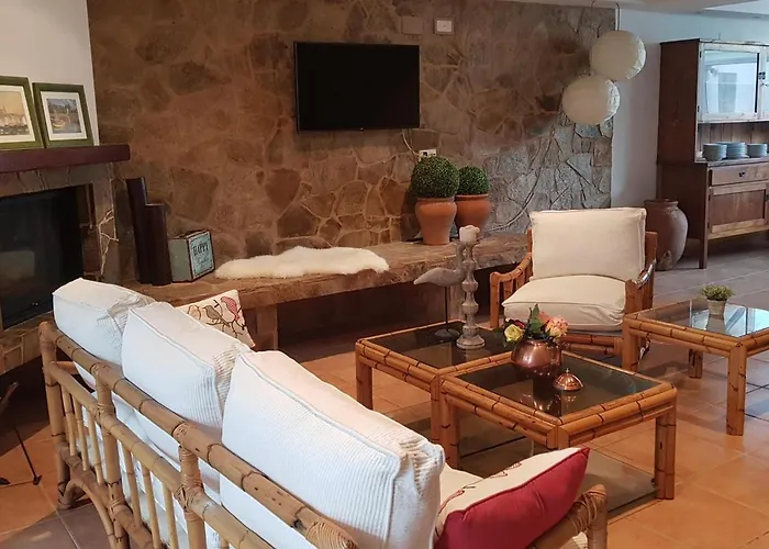 Elegante A Pres De La Plage, Climatisee Avec Terrasse Et Proche Des Boutiques Et Restaurants - Es-209-35 *