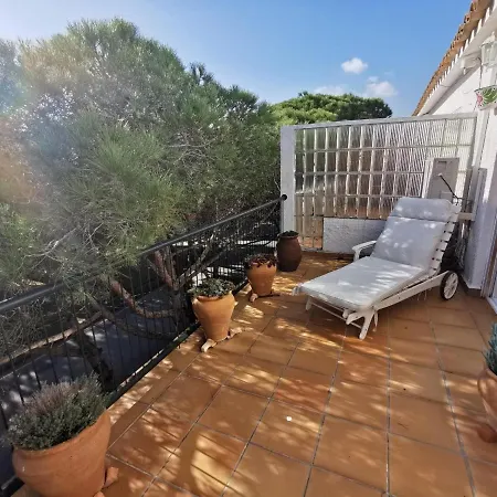 Elegante A Pres De La Plage, Climatisee Avec Terrasse Et Proche Des Boutiques Et Restaurants - Es-209-35 بيت للعطل *