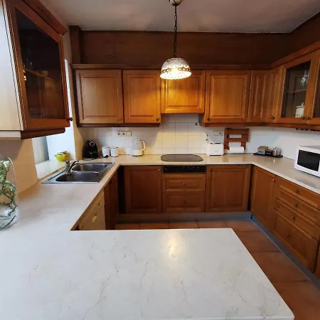 Elegante A Pres De La Plage, Climatisee Avec Terrasse Et Proche Des Boutiques Et Restaurants - Es-209-35 * بلاتجا ذارو